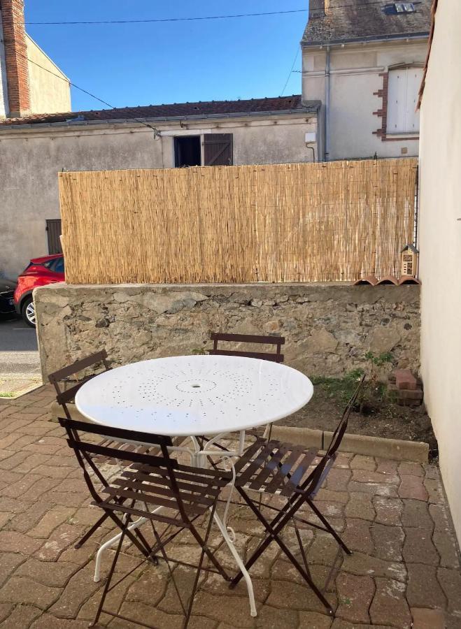 La Petite Maison Tahet, 2 Pers Avec Terrasse Basse-Indre Eksteriør bilde